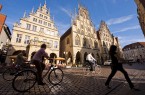 Im historischen Rathaus ist der mit reichem Schnitzwerk versehene Friedensaal zu besichtigen. ©-Foto-Oliver-Franke-Tourismus-NRW-e.V.