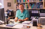 Nach 9 Jahren als Chefarzt der Unfallchirurgie verabschiedet sich Dr. Hans-Ulrich Schröder Ende
Februar in den Ruhestand.