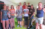 Die Jugendlichen des Workshops "Seifenwerkstatt" mit Andrea Franke. © Landeseisenbahn Lippe e.V.