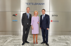 Auf Einladung von Liz Mohn und Thomas Rabe besuchte der Premierminister des Großherzogtums Luxemburg, Xavier Bettel, das Bertelsmann Corporate Center in Gütersloh.