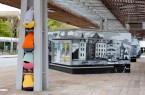 Die Performance „Bodies in Urban Spaces“ von Cie. Willi Dorner in Bergkamen ist eine von zahlreichen Kunst-Aktionen, die im Bildband gezeigt werden. Foto Marc-Oliver Knappmann