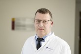 Dr. Roland Thul, Chefarzt der Klinik für Gefäßchirurgie im Klinikum Gütersloh