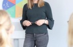 (Cinderella Welz, Universität Paderborn): Annkatrin Buchen von der Zentralen Studienberatung erklärt Teilnehmern des Workshops den Talentkompass NRW.