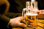 Das letzte Bier: Immer mehr Kneipen, Restaurants und Gaststätten sind von der Schließung bedroht. Die Gewerkschaft NGG warnt vor dem Verlust „von einem Stück Alltagskultur“.Foto : NGG