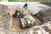Zum Schutz der Herforder Bürgerschaft: Archäologen legen feinsäuberlich die Reste der Bastion frei.
Foto: LWL/Spiong