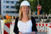 Vom Carport bis zur Feuerwehr: Daniela Müller gestaltet im Bereich Bauordnung eine ganze Stadt mit.Foto: Stadt Gütersloh