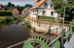 Entlang der Wassermuehle-Liebenau geht der 111 Kilometer lange Radweg. Foto: Mittelwerte-Touristik GmbH