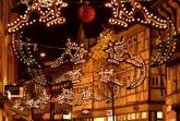 Weihnachtsbeleuchtung in der langen Geismar Straße, Foto: Presse-Niedersachsen