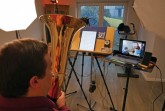 Tenorhornschüler Ole und Musikschullehrer Steffen Zankl sind ein eingespieltes Team – analog und digital Foto: Kreismusikschule
