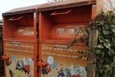 Altkleider-Container in Kolping-Orange gehören in den meisten Orten des Erzbistums Paderborn zum Straßenbild. Trotz des Corona-Lockdowns sind Sammler und Verwerter in diesem Frühjahr optimistischer als 2020. Foto: Lisa Metken
