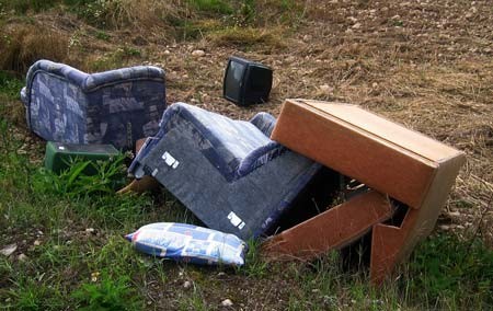 In Vlotho sammelt sich in letzter Zeit häufiger Müll, wo er es nicht soll (Foto: Pixabay)