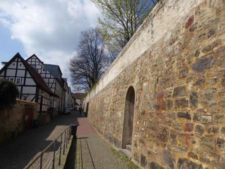 Der Einfluss der Straßenmauer auf das Mindener Stadtbild wird heutzutage stark unterschätzt. Foto: Minden Marketing GmbH