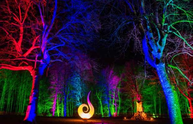Licht- und Schattenspiele: Vom 5. bis zum 15. Oktober leuchtet abends der Gartenschaupark