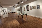 Blick in die Ausstellung „Zauberkunst“ (© Mindener Museum)