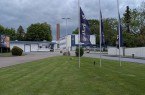Dunkle Wolken ziehen über die Herforder Brauerei. Foto © NGG