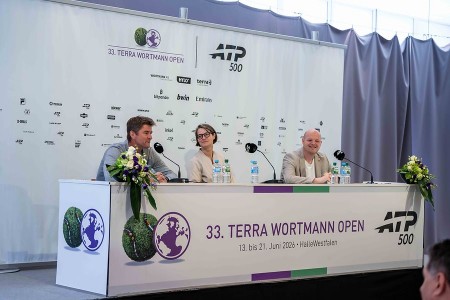 (V.l.n.r: Michael Kohlmann, Veronika Rücker und Sven Wortmann bei der heutigen Pressekonferenz) / TERRA WORTMANN OPEN / Valentin Diehl